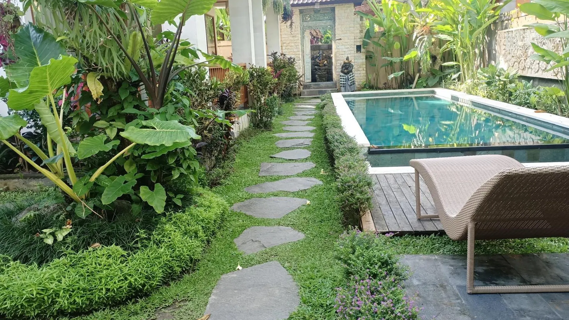 *** Guest house Ari Cottages Ubud Indonesia